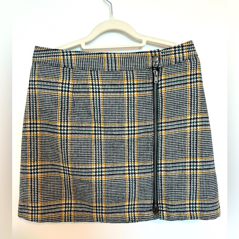 A&F mini skirt